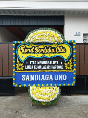 Papan Bunga Duka di Sendangrejo